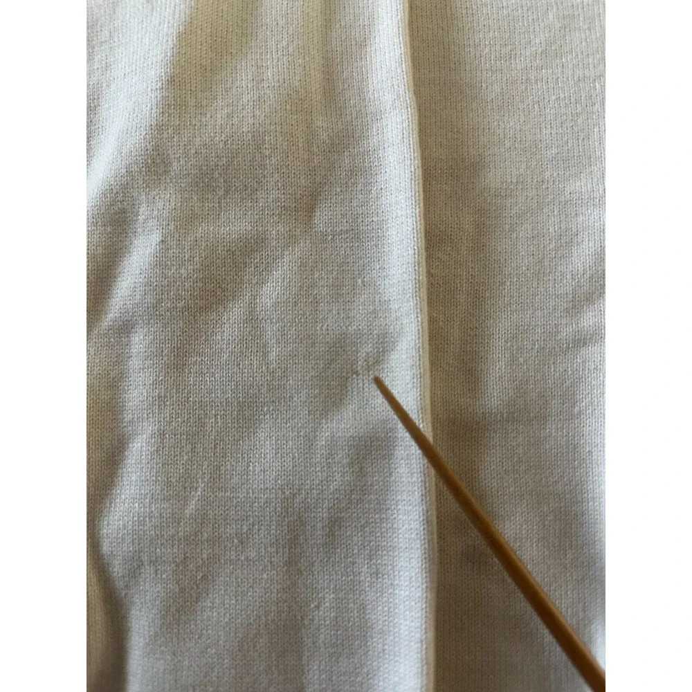 Vintage COTTON TRADERS White Knit GOLF V Neck Sweater Size M Medium‎